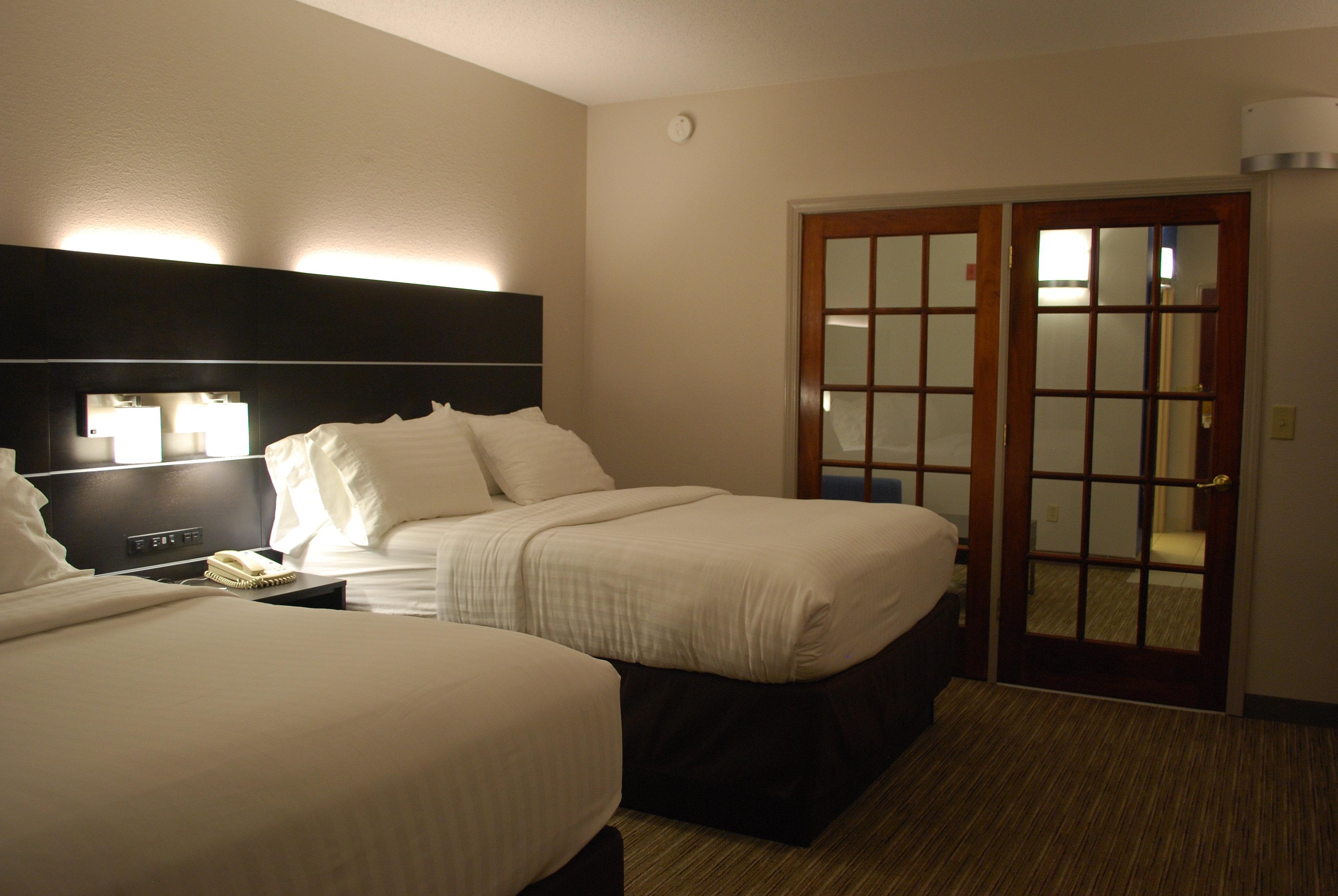 Holiday Inn Express Hotel & Suites Kingsport-Meadowview I-26 By Ihg Esterno foto