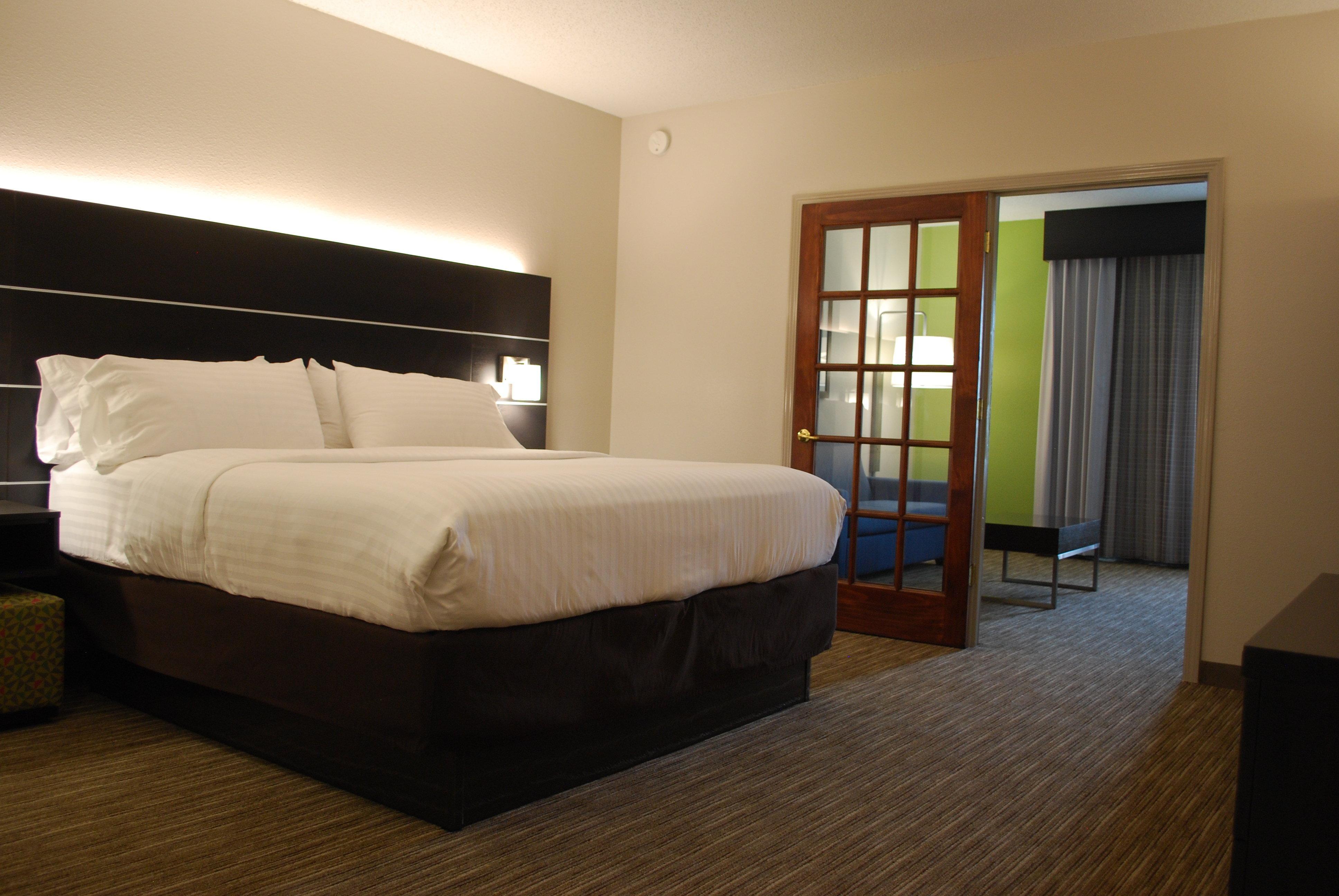 Holiday Inn Express Hotel & Suites Kingsport-Meadowview I-26 By Ihg Esterno foto