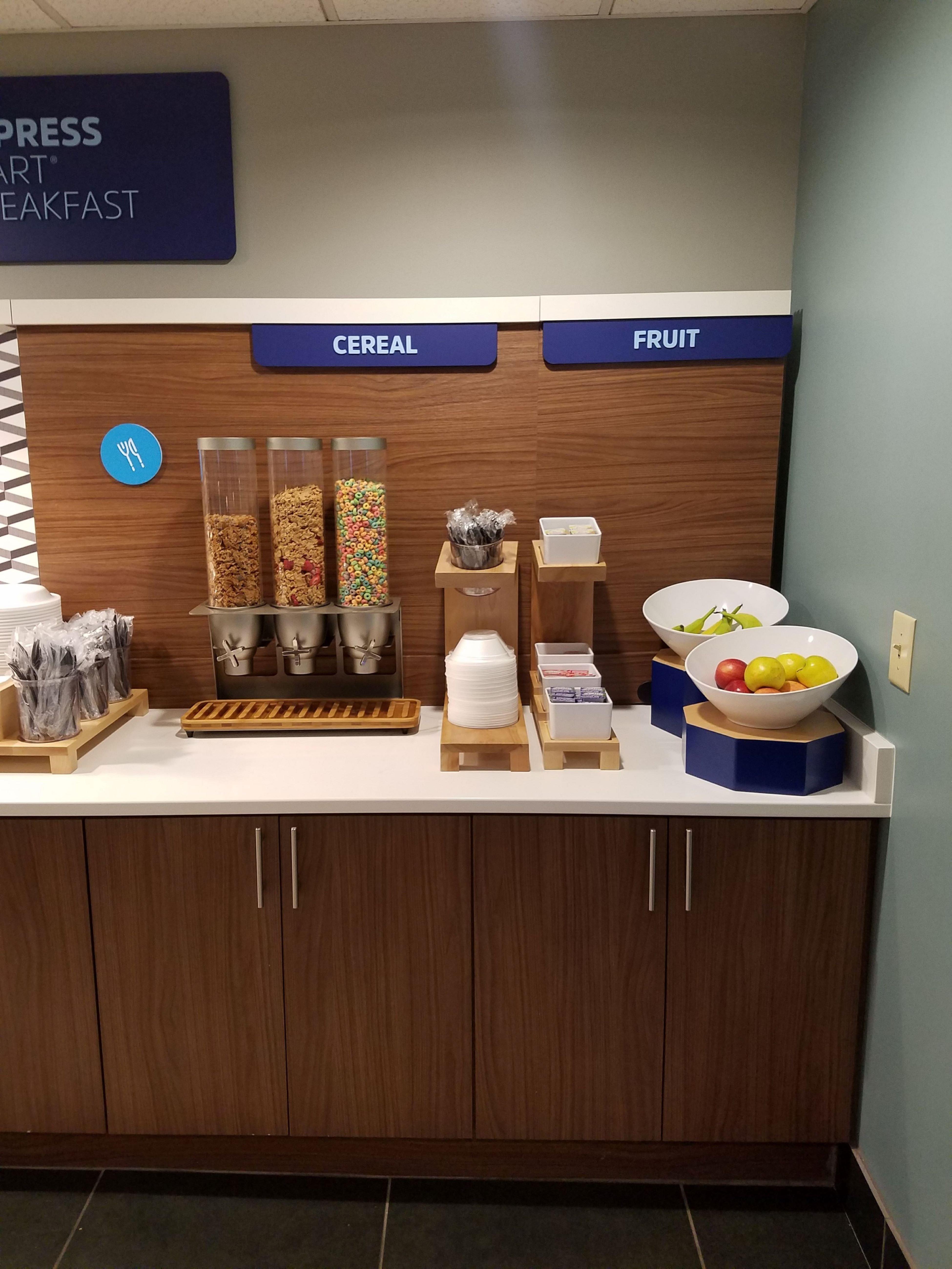 Holiday Inn Express Hotel & Suites Kingsport-Meadowview I-26 By Ihg Esterno foto