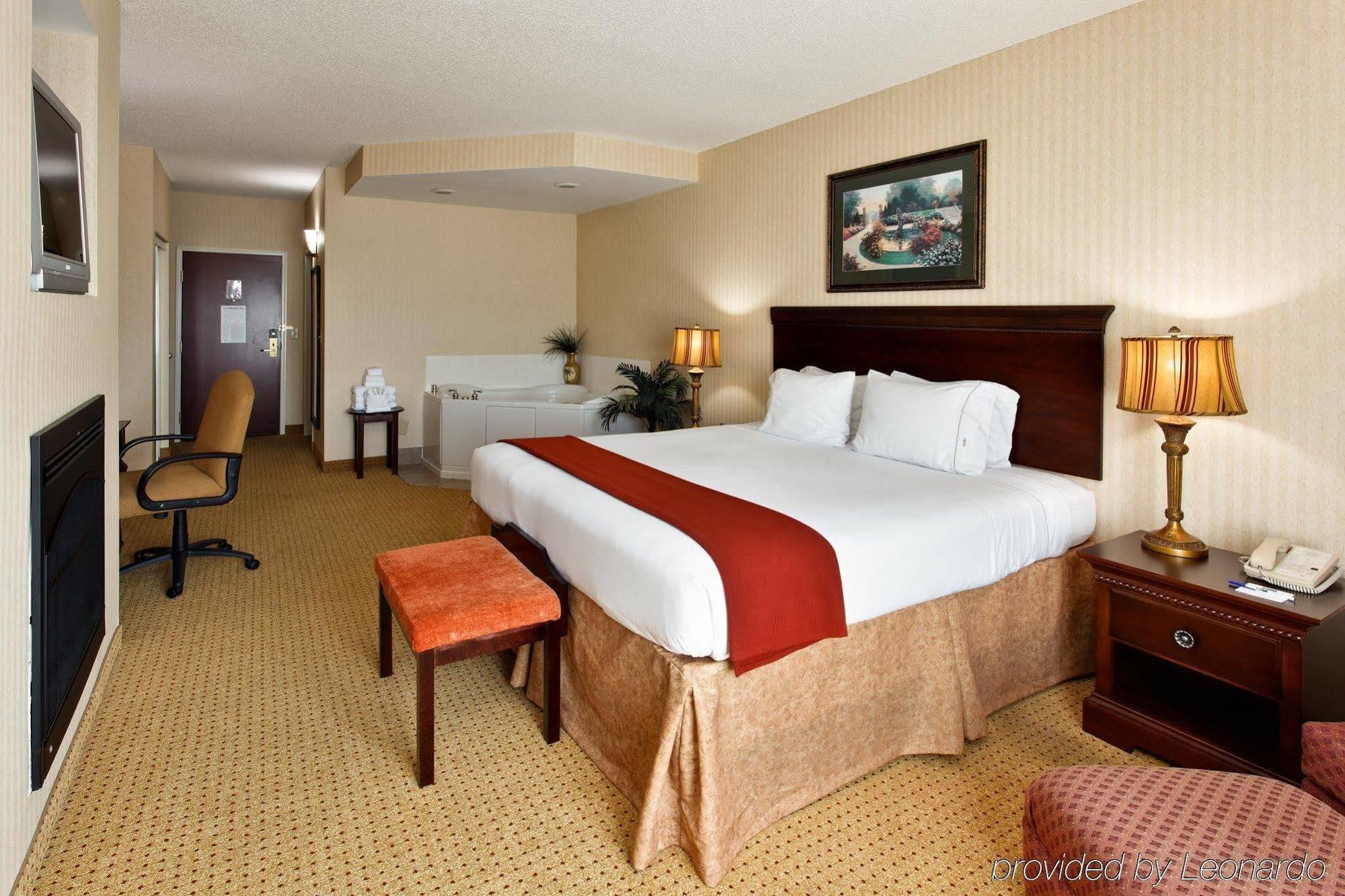 Holiday Inn Express Hotel & Suites Kingsport-Meadowview I-26 By Ihg Esterno foto
